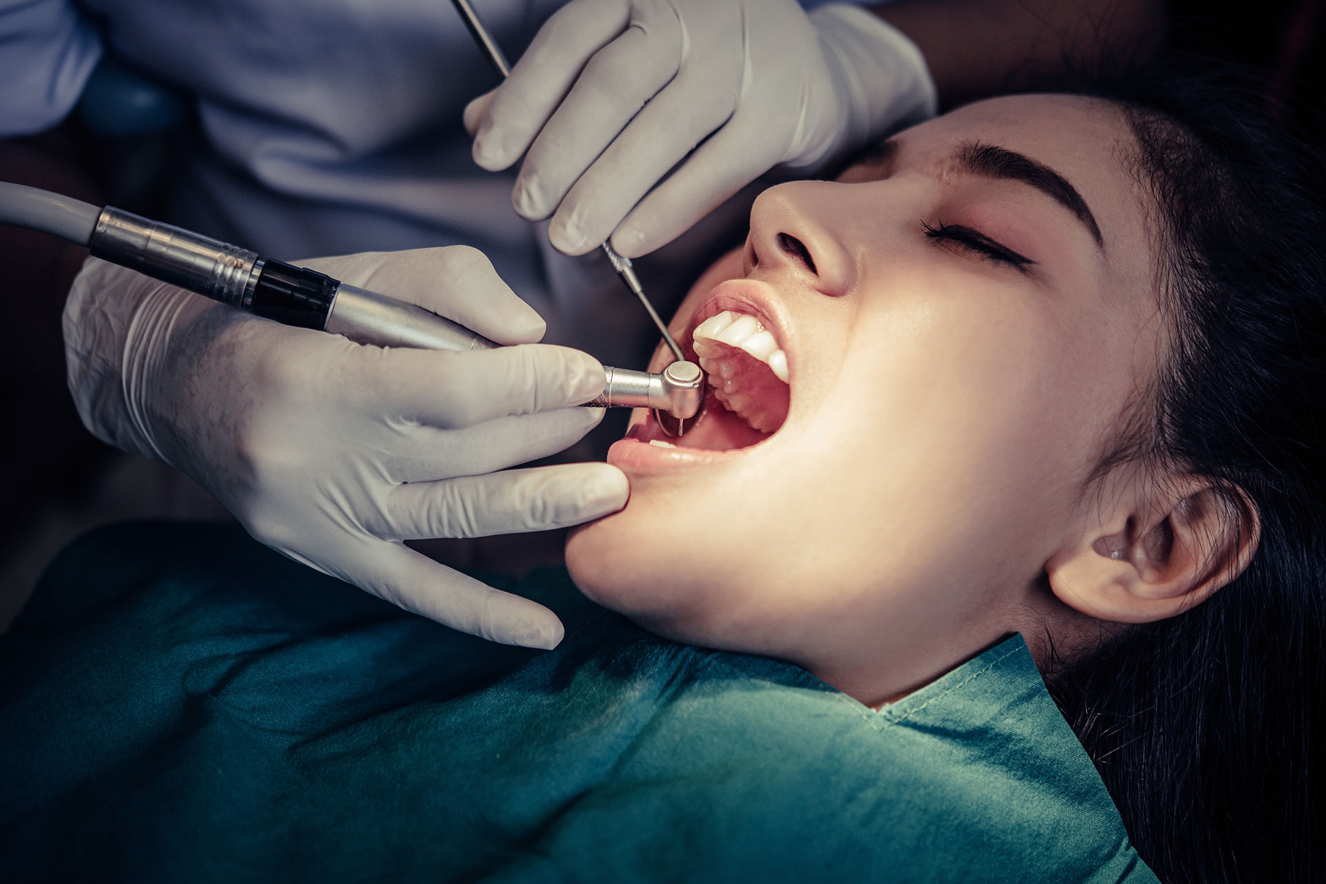 https://shifadentalperumpilavu.com/wp-content/uploads/2020/01/featured-_image-root-_canal-_-treatment.jpg